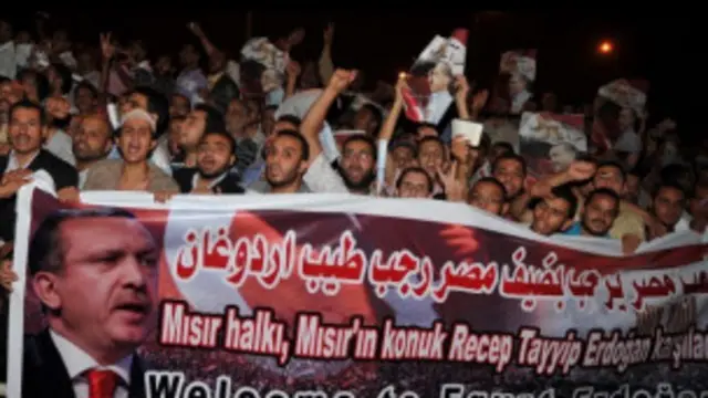 Kahire'de sevinç gösterileri