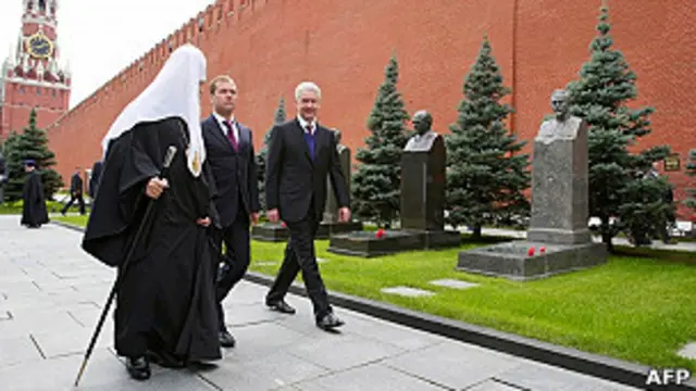 Патриарх Кирилл в Кремле с президентом Медведевым и мэром Москвы Собяниным