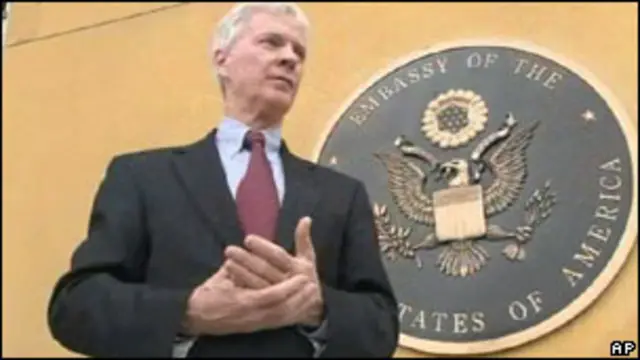 د امريکا سفير هغه ګنګوسې رد کړلې چې ګواکې وسله وال مخالفين پياوړي شوي دي.