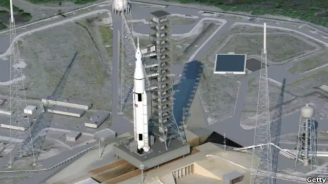 Макет новой ракеты на стартовой позиции