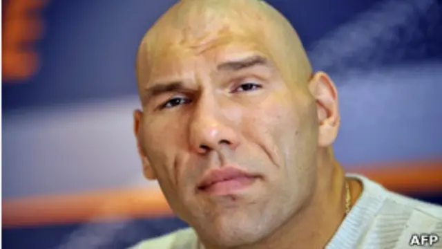 O boxeador Nikolai Valuev.