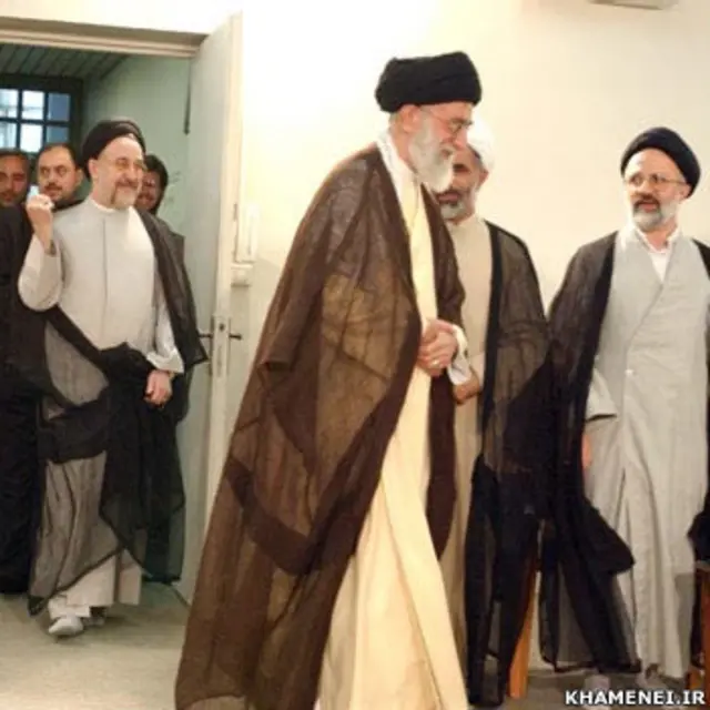 اصغر میرحجازی پیامهای آیتالله خامنهای را به روسای قوای سهگانه منتقل میکرد