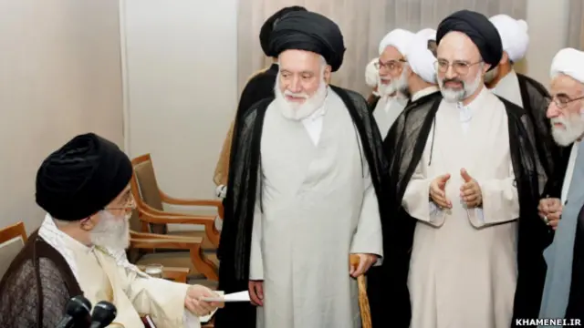 اصغر میرحجازی، معاون امنیتی-سیاسی دفتر آیت الله خامنه ای در کنار احمد جنتی