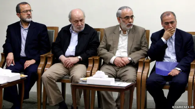 علی مقدم (نفر اول از سمت راست) در کنار حسین محمدی در دیدار اعضای شورای عالی انقلاب فرهنگی با رهبر ایران