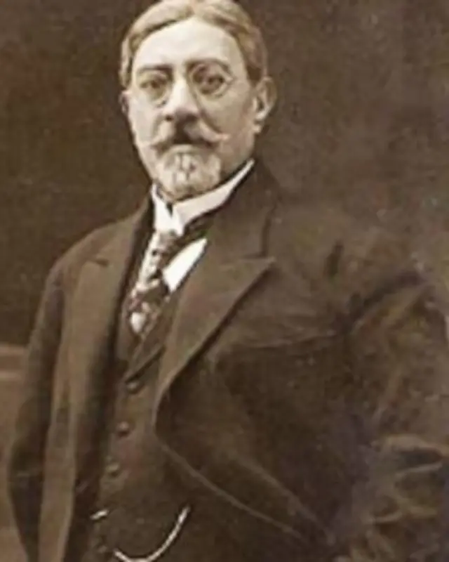 محمود طرزی