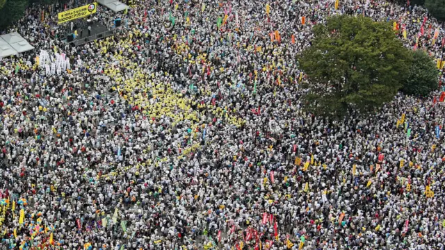 Demo menentang nuklir di Jepang