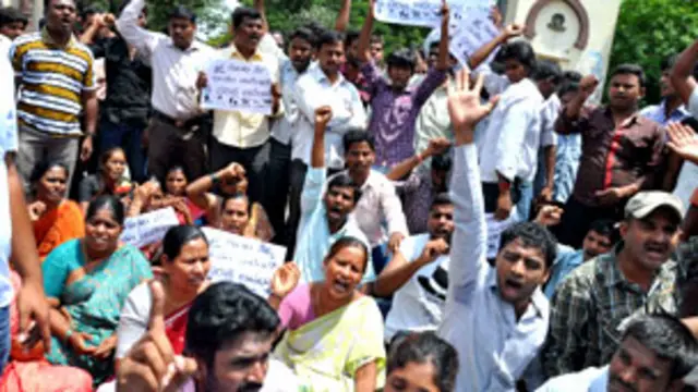 अलग तेलंगाना राज्य के लिए आंध्र प्रदेश में बीते कई वर्षों से प्रदर्शन हो रहे है. 