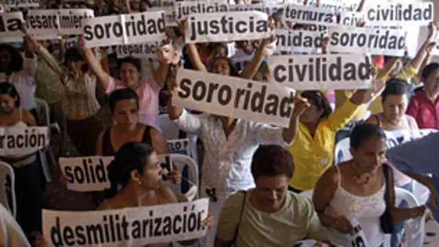 Manifestación para exigir justicia para las mujeres victimas de violencia Foto: Jorge Mata/Surimagenes / Amnistía Internacional