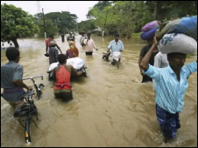 بارشوں اور سیلاب سے بیس لاکھ سے زیادہ افراد متاثر ہوئے ہیں: حکام