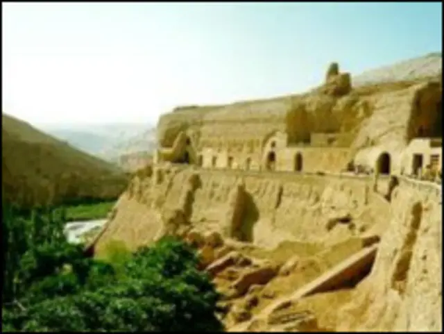 دغه لاره د پرمختللو ترانسپورتي وسایلو په کارېدو سره او له هغه وروسته چې په روسیه او چین کې کمونیستي نظامونه ټينګ شول، له کاره غورځېدلې وه.