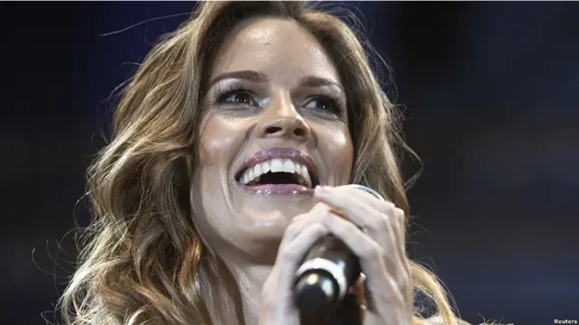 Хилари Суонк 