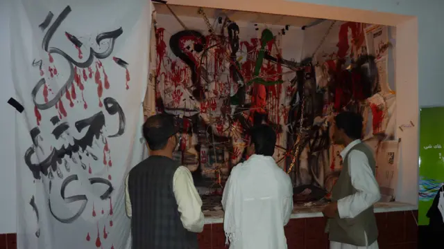 د نندارتون ځینو انځورونو کې د جنګ جګړې ناوړې پایلې انځور شوې وې.