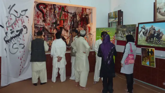 دا نندارتون د نوي نسل ځوانانو لپاره د انځورګرۍ په برخه کې یو ډول سیالي هم وه.