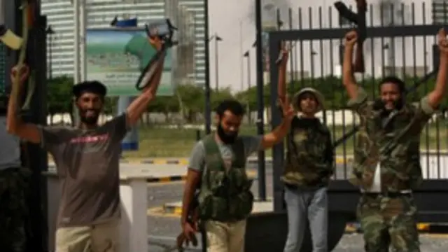 Pasukan NTC di Sirte, Libya