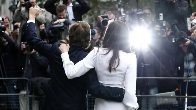 Пол Маккартни и Нэнси Шевелл после свадьбы