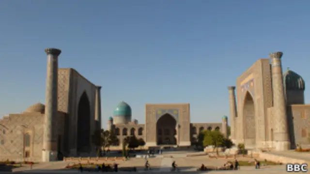 'Шарқ тароналари' ҳар икки йилда бир ўтказилади.