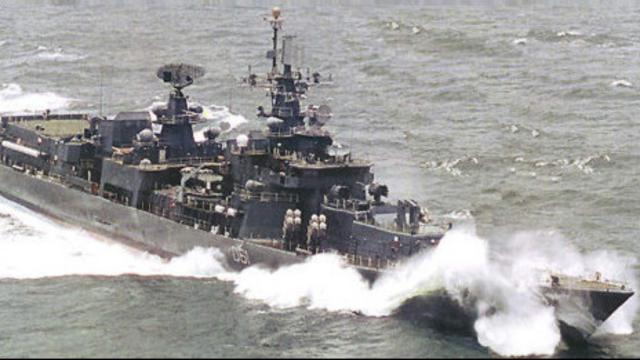 Chiến hạm INS Delhi 61 của Ấn Độ