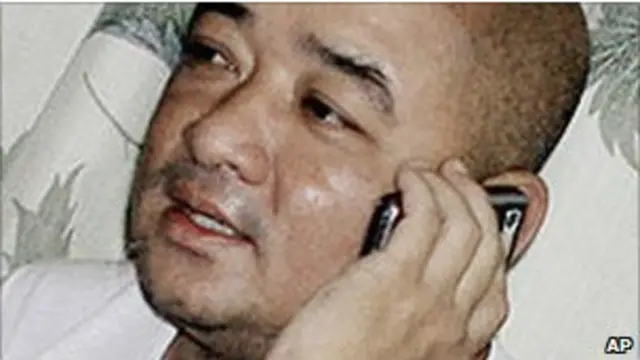 Danh hài Zarganar bị tù vì dám chỉ trích phản ứng của chính phủ sau cơn bão Nargis.