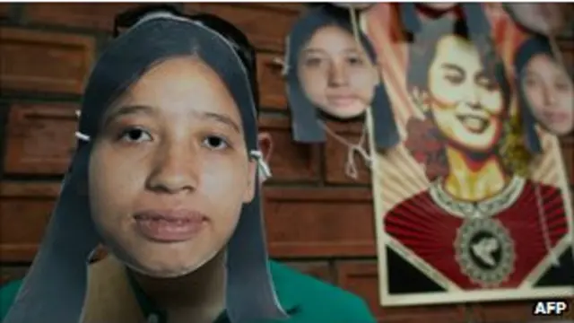 Phóng viên Hla Hla Win bị bắt sau khi tiến hành phỏng vấn các sư sãi trong một tu viện.