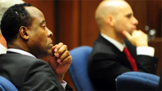 عکس آرشیوی از محاکمه دکتر کنراد موری