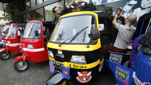 Balap bajaj Jakarta-Bangkok