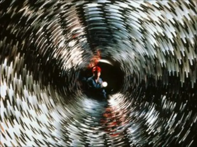 समझा जाता है कि स्टक्सनेट को ईरान के परमाणु केंद्रों पर हमले के लिए बनाया गया था