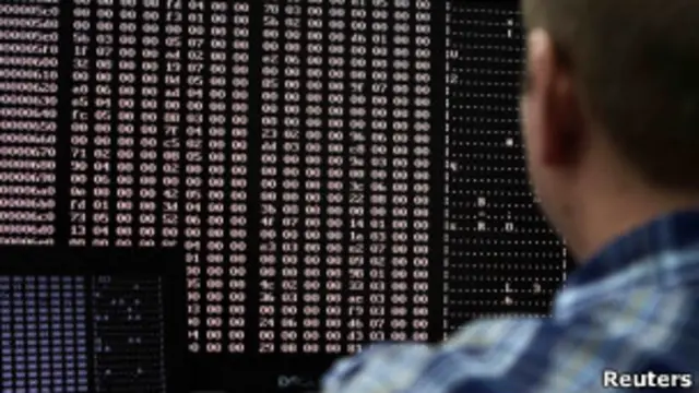 Человек у компьютера