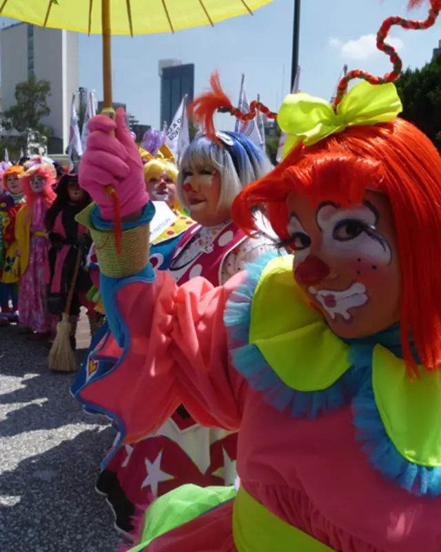 Payasos contra la violencia