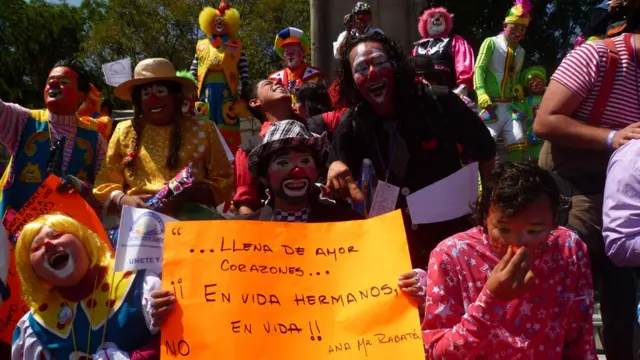 Payasos contra la violencia