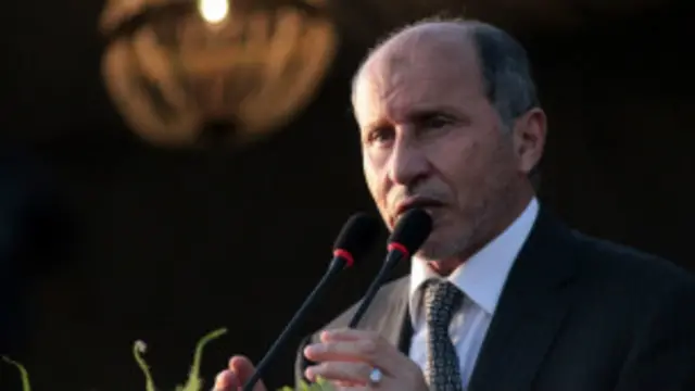 mustafa jalil