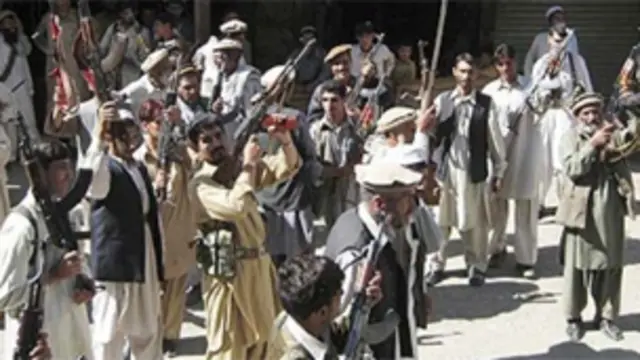 سکیورٹی حکام نے امن لشکر کو محتاط رہنے کی ہدایت کی ہے