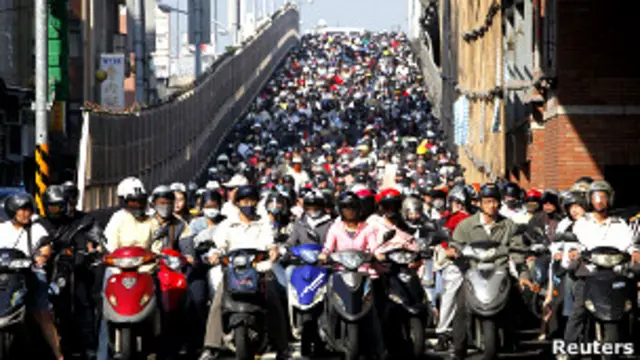 Multitud en una calle