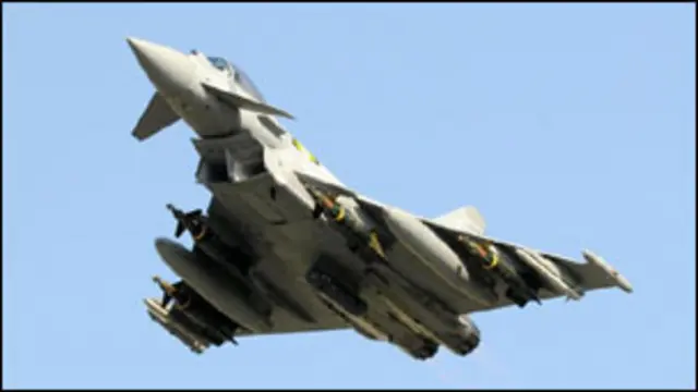 طائرة حربية بريطانية شاركت في الحرب ضد نظام القذافي