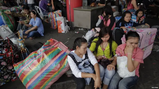 تزاحم في محطة للحافلات