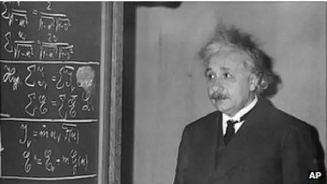 ألبرت آينشتاين