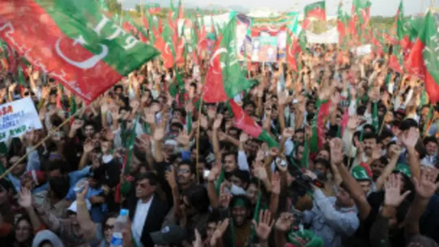 تحریکِ انصاف انتخابات میں دھاندلی کے الزامات لگاتی رہی ہے اور اسی سلسلے میں گیارہ مئی کو بھی عوامی احتجاج کیا جا رہا ہے۔