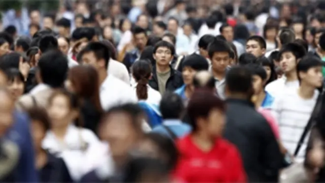 ایک اندازے کے مطابق اس وقت دنیا کی آبادی میں ہر سال آٹھ کروڑ انسانوں کا اضافہ ہو جاتا ہے