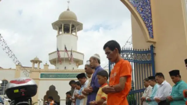 有人担心,伊斯兰化让人们更加不能接受同性恋