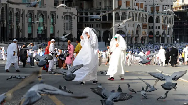 دنیا بھر سے لاکھوں مسلمان حج کا فریضہ ادا کرنے کے لیے سعودی عرب پہنچ چکے ہیں
