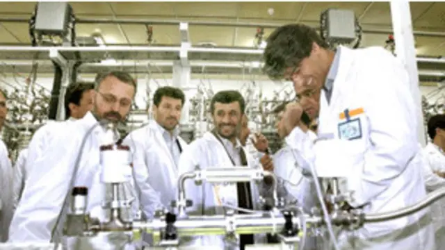 احمدی نژاد در نطنز