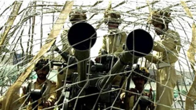 पाक सेना