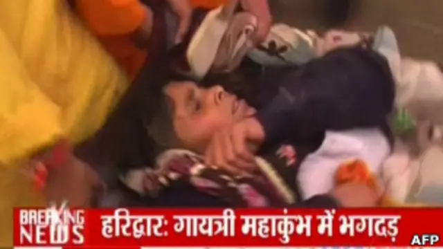 جنوری میں جنوبی ریاست کیرالہ میں ایک مذہبی تقریب کے دوران بھگدڑ مچنے سے تقریباً سو لوگ ہلاک ہوئے تھے