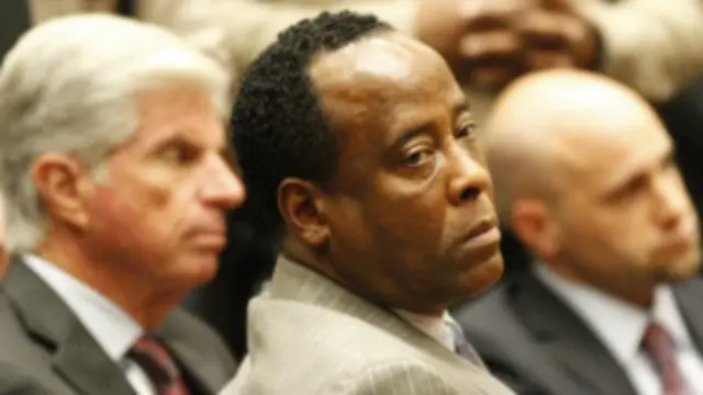 Bác sỹ Conrad Murray tại tòa hôm 7/11