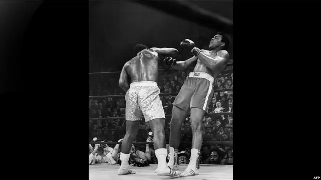 Mohamed Alí y Joe Frazier en el Madison Sqaure Garden, Nueva York. 