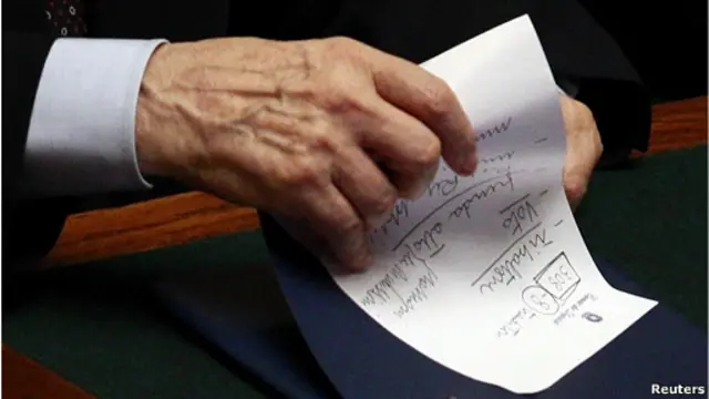 Kertas suara Berlusconi