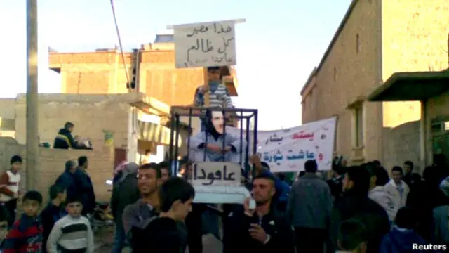 Unjuk rasa antipemerintah Suriah, 6 November 2011.