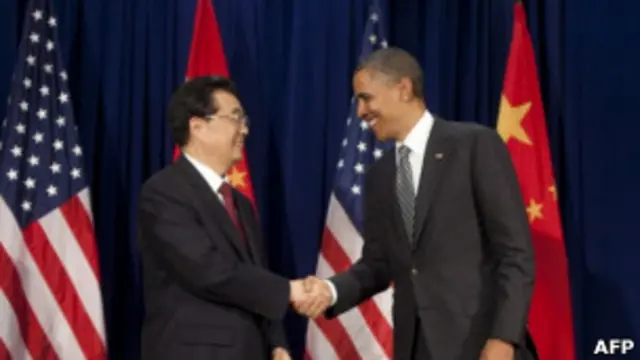 Tổng thống Hoa Kỳ Obama (phải) và Chủ tịch Trung Quốc Hồ Cẩm Đào