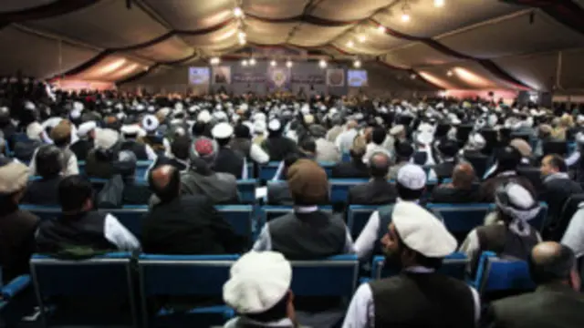 برگزاری مشورتی صلح با مخالفتهای برخی منتقدان آقای کرزی مواجه شد