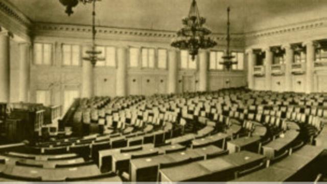 Зал заседаний дореволюционной Госдумы в Таврическом дворце