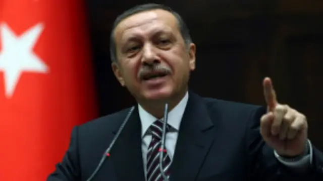 Perdana Menteri Turki Recep Tayip Erdogan meminta maaf atas pembantaian warga Kurdi yang terjadi pada 1930-an. 